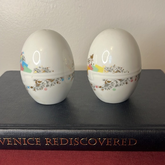RARE Rosenthal Asimetria Series Porcelain Egg Salt Pepper Shakers Bjorn Wiinblad - Picture 3 of 7